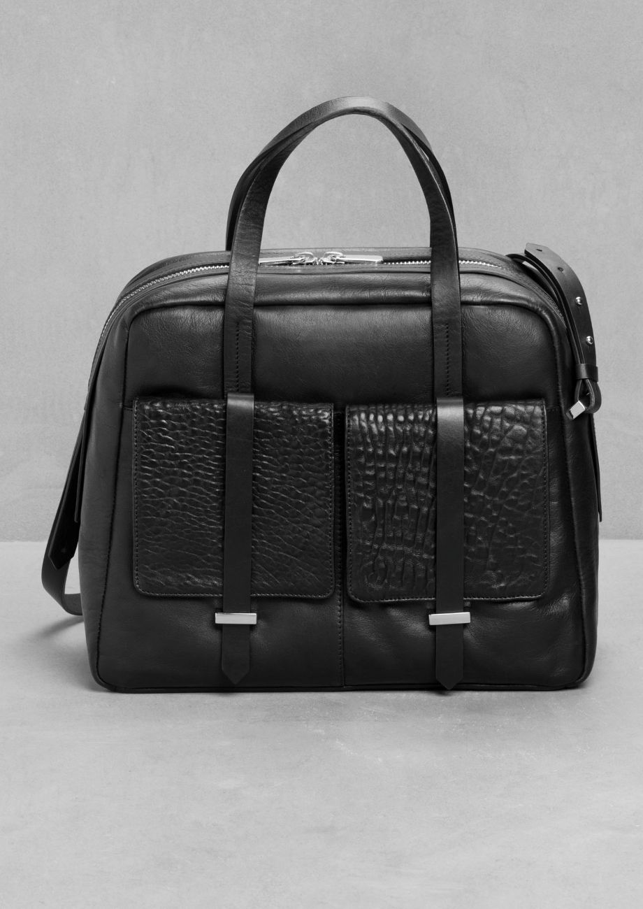 & other stories bag & Other Stories designs collections built around inspiring fashion stories, created from ateliers in Paris and Stockholm. The & Other Stories brand has great attention to detail and quality and offers everything a woman can wear - such as shoes, bags, accessories, beauty, and ready-to-wear - enabling them to create their personal style, or story.